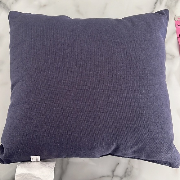 Target Bullseye 2023 - NWT - Throw Pillow Set - Picture 11 of 11